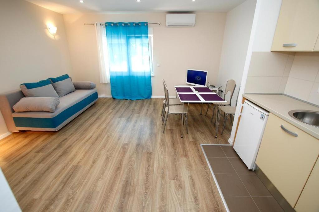 Apartmani Sea Star Makarska Buitenkant foto