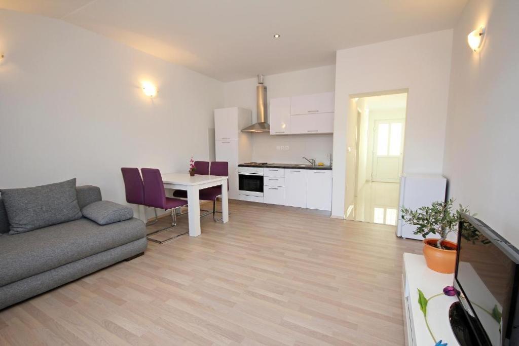 Apartmani Sea Star Makarska Buitenkant foto