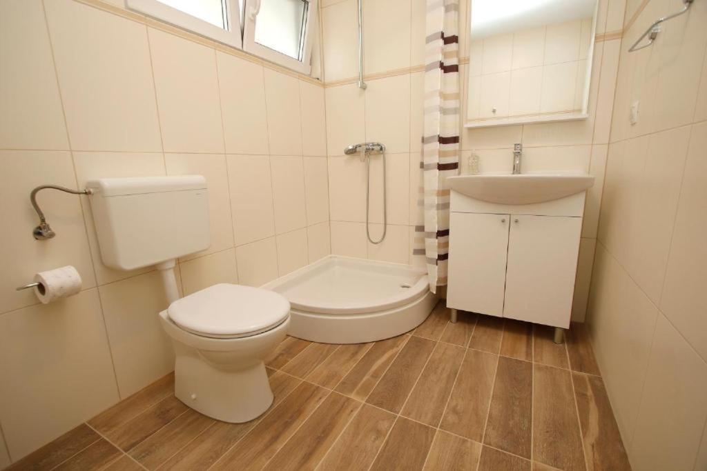 Apartmani Sea Star Makarska Buitenkant foto